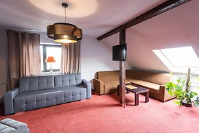 Hotel Podkowa