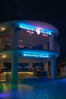 Playa Palmera Beach Resort