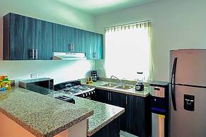Playa Palmera Beach Resort