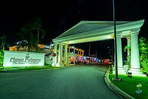 Playa Palmera Beach Resort