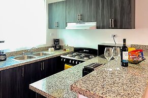 Playa Palmera Beach Resort