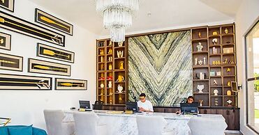 Playa Palmera Beach Resort