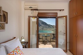 Villa Dafni Panoramic Lake View