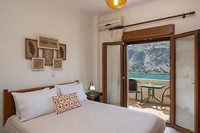 Villa Dafni Panoramic Lake View