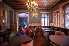Storytellers Palace