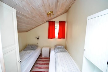Remarkable 2-bed Apartment in Steinsland