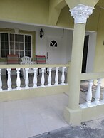 Comfy Guest Rooms
