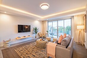 Capital 2 Bed Olive Tree Line By YourHost