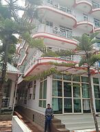 Holmand Hotel