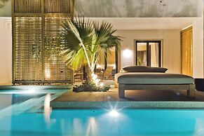 ALMI LUXURY ROOMS