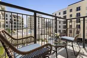 WelHome - Incredible Waterfront Apt With Mesmerizing views