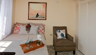 876 JA Oasis by Kingston Airport