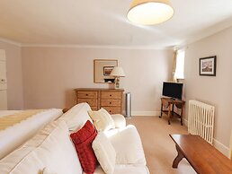 Early Mist Cottage