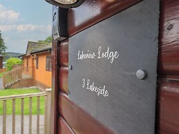 Lake View Lodge