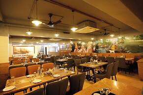 HOTEL DOLPHIN GRAND