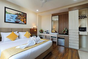 HOTEL DOLPHIN GRAND