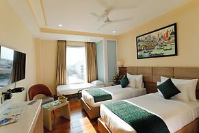 HOTEL DOLPHIN GRAND