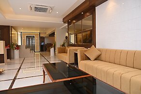 HOTEL DOLPHIN GRAND
