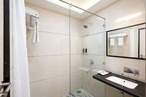 HOTEL DOLPHIN GRAND