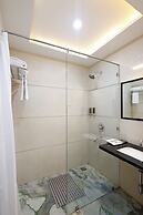 HOTEL DOLPHIN GRAND