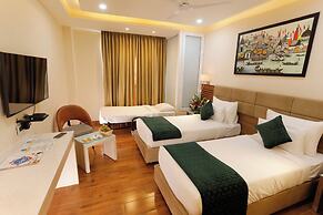 HOTEL DOLPHIN GRAND