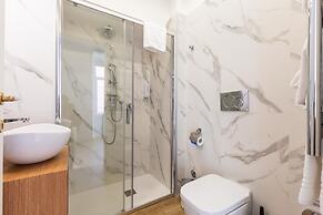Cavour LR Collection