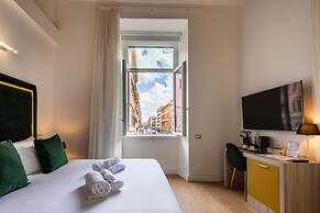 Cavour LR Collection