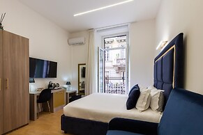 Cavour LR Collection