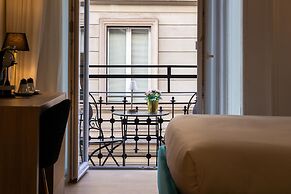 Cavour LR Collection
