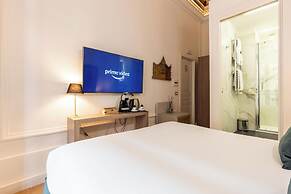 Cavour LR Collection