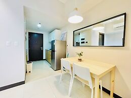 Uptown Parksuites 1