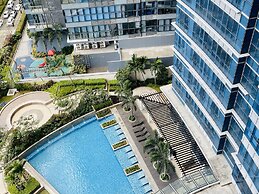 Uptown Parksuites 1
