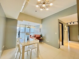 Uptown Parksuites 1