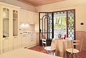 Residence con piscina a Monteverdi
