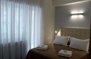 Divina Holiday