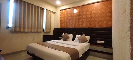 Hotel Avadh Palace