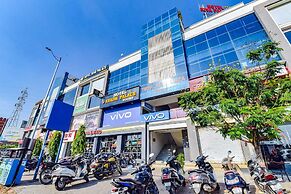 Hotel Avadh Palace