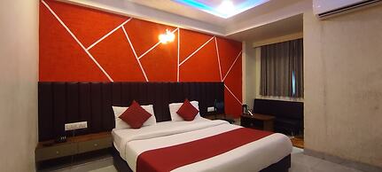 Hotel Avadh Palace