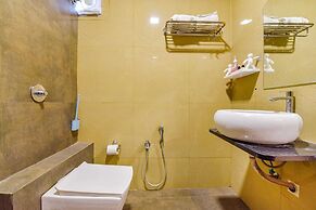 Hotel Avadh Palace