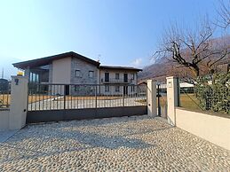 Winter Spring Summer Apartments