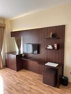 Weekdays Hotel