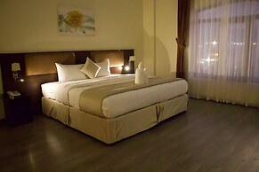 Weekdays Hotel