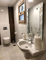 Weekdays Hotel