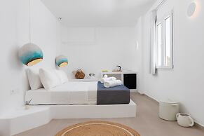 VOCA HOTEL & SUITES