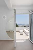 VOCA HOTEL & SUITES