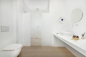 VOCA HOTEL & SUITES