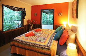 Tropical Bliss BNB