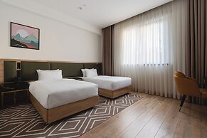 THE ELEMENTS HOTEL