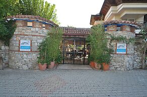 SUNBLUE APART HOTEL