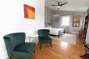 Jackson's Falls Country Inn